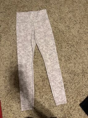Athleta Pale Lavender and Off-White Textured High-Rise Tights